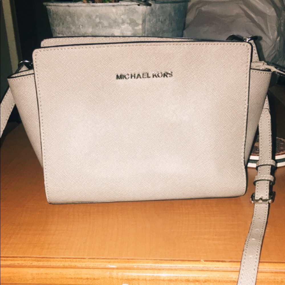 Michael kors purse